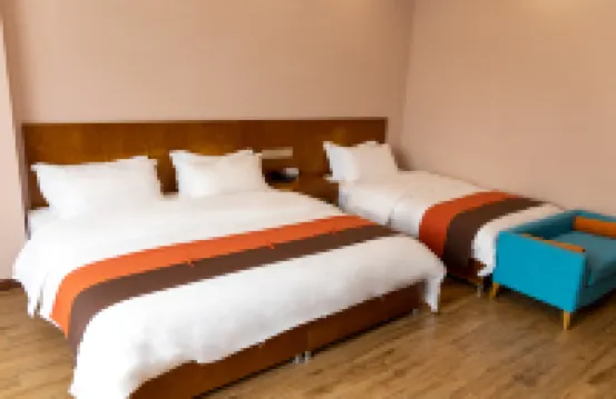 百里杜鵑唐卡花畔飯店