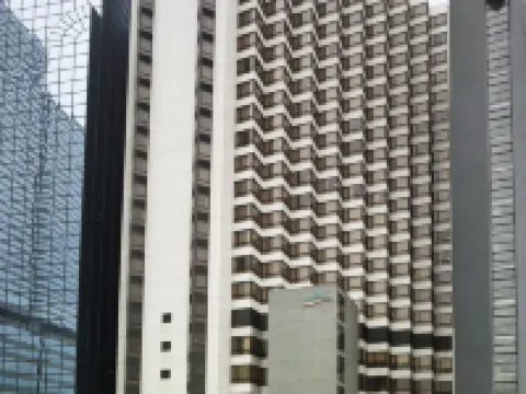 灣景國際-香港中華基督教青年會 鄰近畢打行的酒店