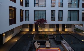 Shangri-La Yunjian Songyue B&B