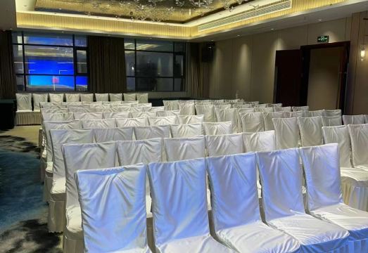 Jin Eagle Kokusai Hotel Hotel Overview