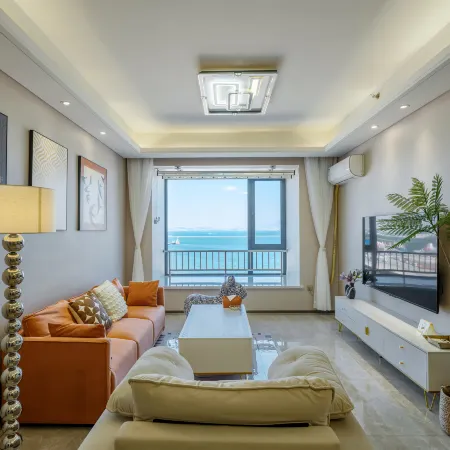 Yuepeng Boutique Apartment (Dalian Harbour Plaza)