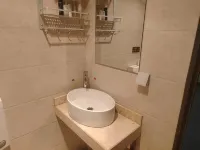 Luliang County Single Apartment Hotels near Shifu Temple