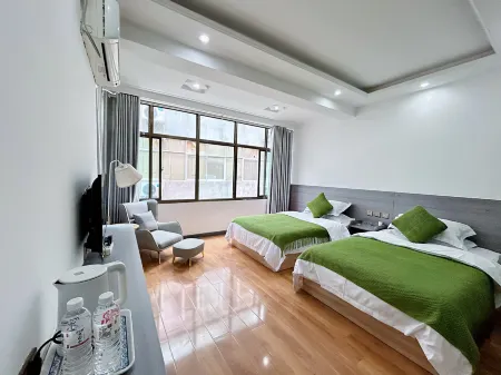 Yicheng Shanshui Homestay Отели в г. Луннань