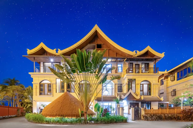 Xishuangbanna Jinghong Yakatu Theme Inn (Mengle Dafo Temple)