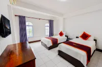 Chaleunxay Hotel Hotels near Namphou Circle