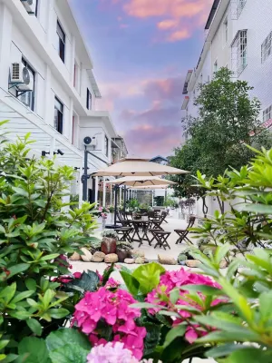 Four Seasons Garden Mountain and Sea