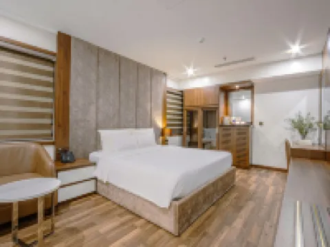 Ostara Hotel & Apartment โรงแรมในไฮฟอง