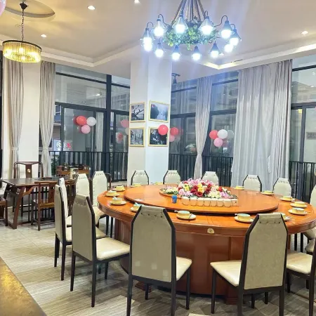 Vienna International Hotel (Qionghai Zhenhai Road)