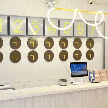 7 Days Premium (Tianjin Gulou Subway Station Joy City) Отели рядом с достопримечательностью «Станция метро Gulou»
