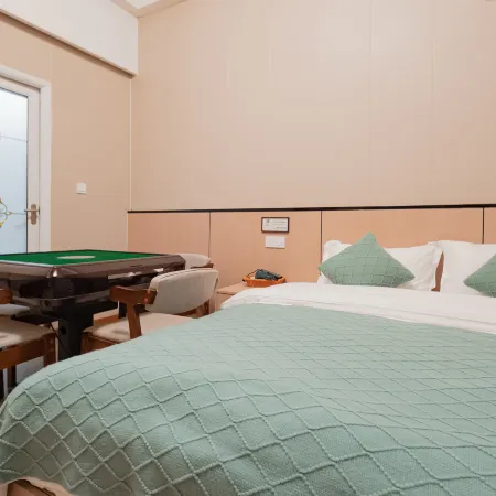 Shile Minsu (Zhangjiajie Tianmenshan Cableway Branch)