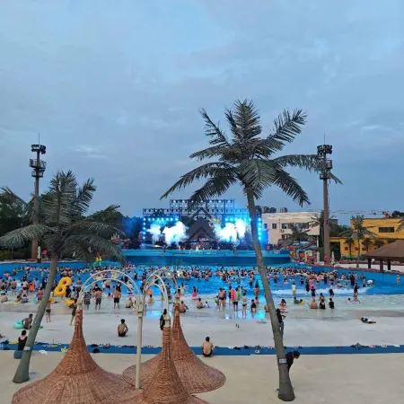 Dinoman Hotel