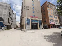 Luchuan Longteng Bay Hotel
