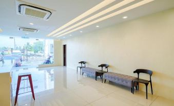 4. Avatel B..