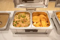 CloudSpire Banyan Serendipity Inn - sarapan