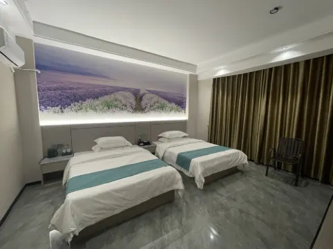 Baiya Apartment (Leizhou City Fucheng Middle School)