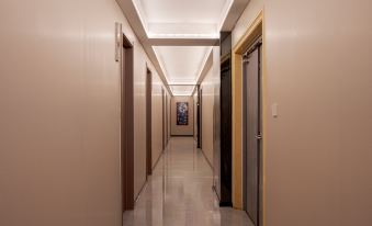 Home Inn Huaxuan Select Hotel (Jinan Yingcai College Store)