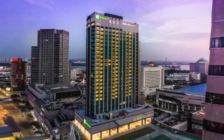Holiday Inn Johor Bahru City Centre Отели рядом с достопримечательностью «Bangunan Sultan Ibrahim»