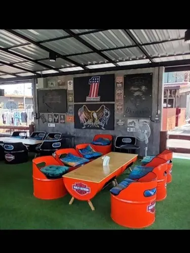 รูปภาพของโอโย 75500 คุณหนึ่ง อาร์ตแอนด์แกลเลอรี