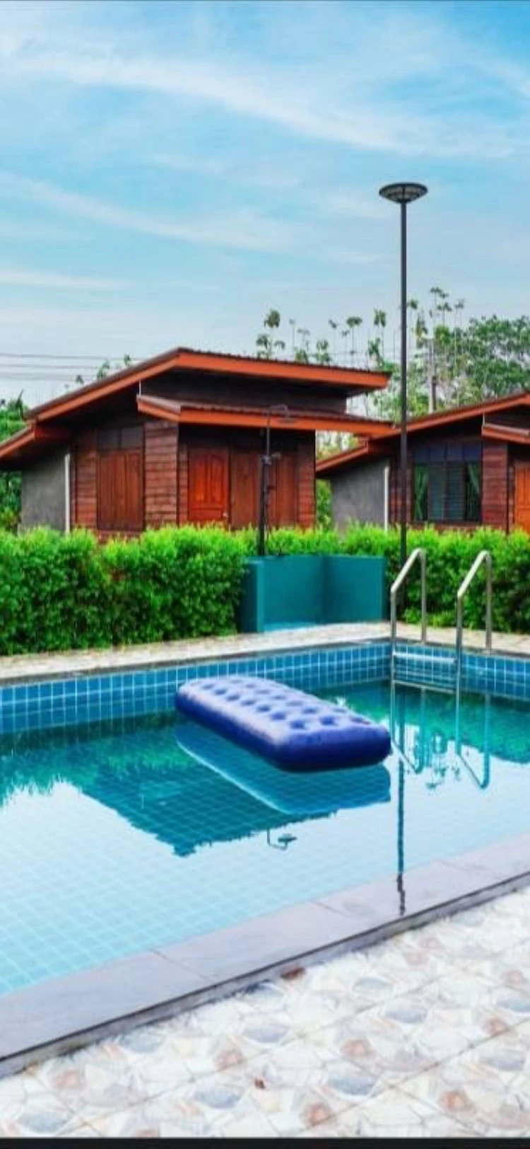 รูปภาพของโอโย 75500 คุณหนึ่ง อาร์ตแอนด์แกลเลอรี