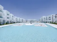 Tanoak Hotel - Kolam Renang