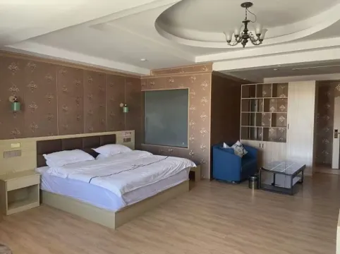 拉孜貝殼酒店