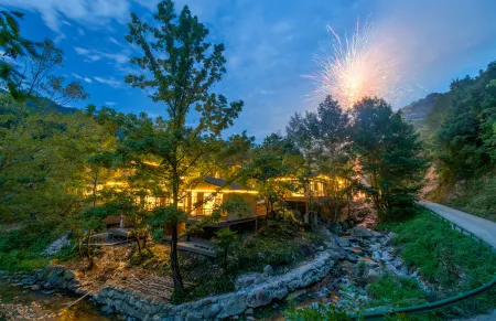 Miliya Yunmanshuji Homestay Отели рядом с достопримечательностью «Plum Garden, Plum Forest, Pingtong Town»