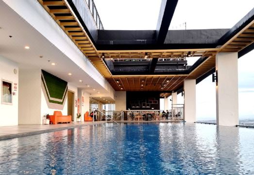 5. 더 레지던스 앳..