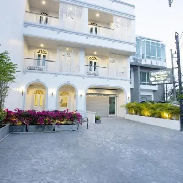 Number 4 Phuket