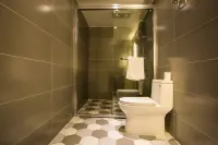 重慶•路客宜居WSSTYLEDESIGNERCINEMA江景美宿（南濱路長江索道店） 南岸區附近的飯店