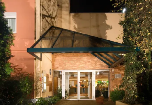 格勒諾布爾大學2號B&B住宿加早餐酒店