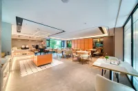 Homeinn Plus Hotel (Dongyang Hengdian Film City Pedestrian Street)