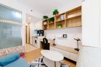 Xingyue Hotel (Zhengzhou East High-Speed Rail Station)