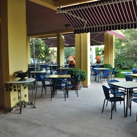 Palm Court Suites