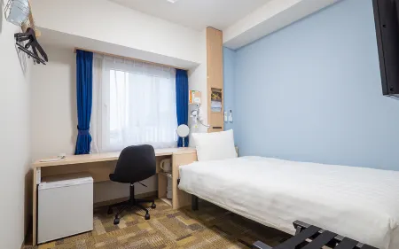 東横 INN 名古屋駅桜通口新館