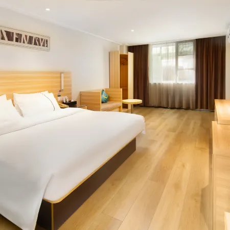 City Comfort Inn (Lingshan Liufengshan Pedestrian Street)