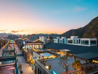 Floral Hotel·Luanchuan Jingruo Prosperous Hotel(Fenghuang Tianjie Store) Hoteller i 
