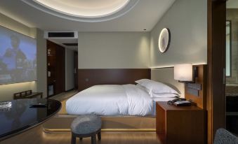 Xiangtan Mingyi Hotel (Bantang City Railway Station Store)