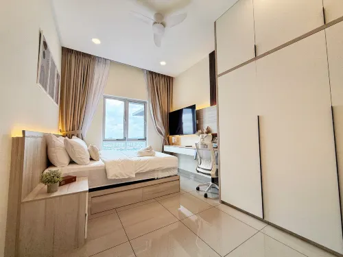 【Luvit Stay】 Nexus Kajang - MRT link/ 3 BR / Cozy Muji / Family
