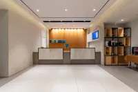 Homeinn Selected Hotel (Jinzhong Yuci University Town Wanda Plaza) - parking