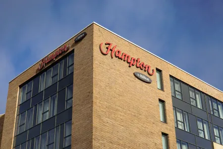 Hampton by Hilton Edinburgh West End Отели рядом с достопримечательностью «Данбарс Клоуз»
