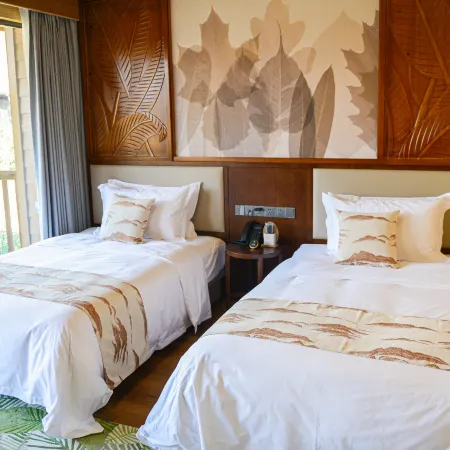 Bai Ma Lake Wetland Hotel