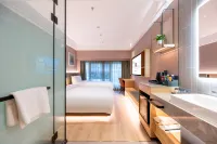 TRUE GO Hotel (Beijing Daxue Zhongguancun Subway Station) Hotel dekat Luhecheng Sightseeing Orchard