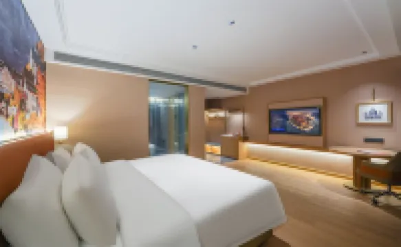 Vienna Hotel (Shishi International Clothing City Branch) Hotels in Shishi