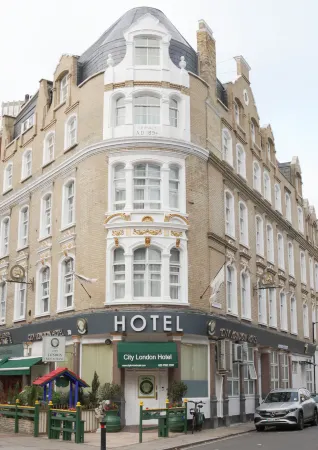 City London Hotel Отели рядом с достопримечательностью «Пекхам Рай Парк & Коммон»