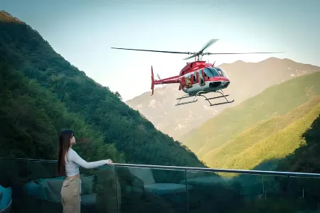 Stream in Cloud Resort Hotel Отели рядом с достопримечательностью «Donglingcun»