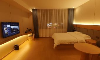 Xinyue Hotel (Lushan High-Speed Railway Station)