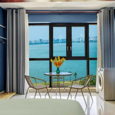 Haikou Beta Smart Seaview Apartment (Wanlv Park Evergrande Haikou Bay) Các khách sạn gần Bãi biển Giả Nhật