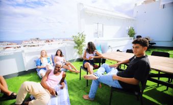 Las Palmas Nest Hostel