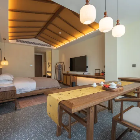 Sun Moon Villa Art Lodge (Qimen Black Tea Museum Store) Hotels in Qimen County