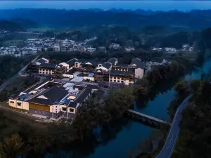 Top 7 Premium Hotels in Libo